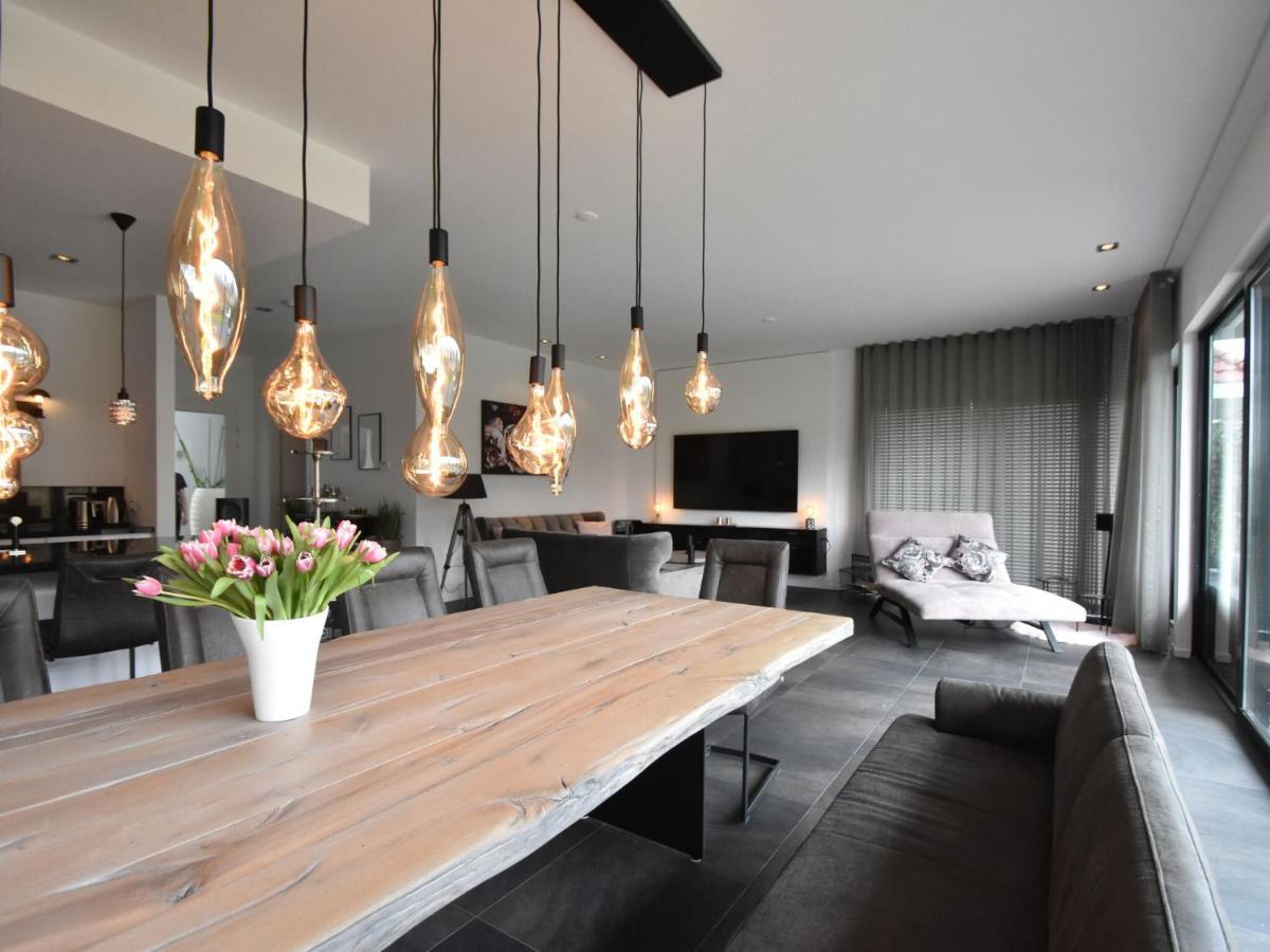 Modern Villa In Harderwijk With Sauna And Jacuzzi Eksteriør billede